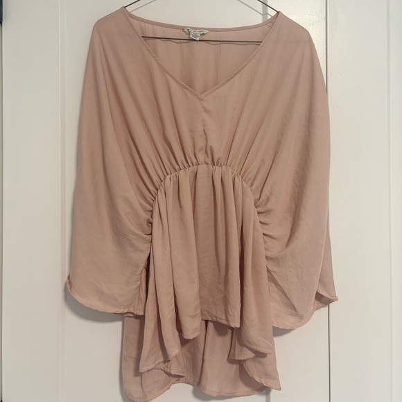 American Eagle Pink Butterfly Short‎ Sleeve Shirt Top with V-neckline Size Small - Picture 3 of 12